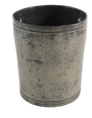 Lot 168 - A late 18th/early 19thC plain pewter...