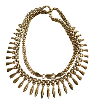 Lot 78 - A fringe necklace, with graduated drops, on a...