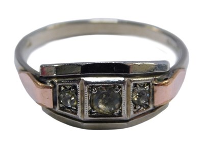 Lot 397 - An Art Deco style dress ring, the panelled...