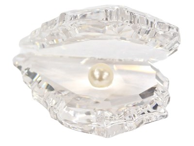 Lot 781 - A Swarovski crystal oyster clam with pearl,...