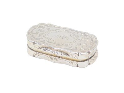 Lot 202 - A Victorian silver vinaigrette, of shaped...