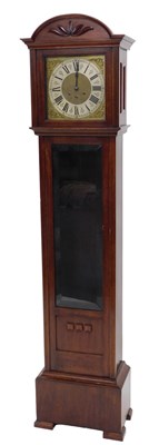 Lot 929 - A grandmother clock, in a mahogany case, with...