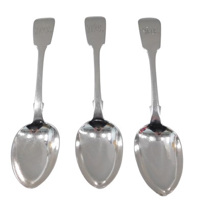 Lot 686 - Three Victorian silver fiddle pattern...