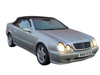 Lot 5 - A 2001 Mercedes-Benz CLK320 Avantgarde...