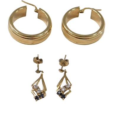 Lot 92 - A pair of 9ct gold hoop earrings, each of...