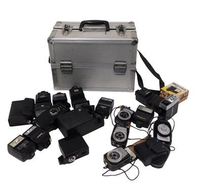 Lot 327 - Assorted light metres and flash units, for...