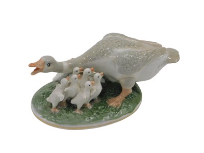Lot 384 - A late 20thC USSR Dulevo porcelain figure of a...