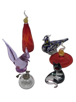 Lot 540 - A quantity of glass, to include two red and...