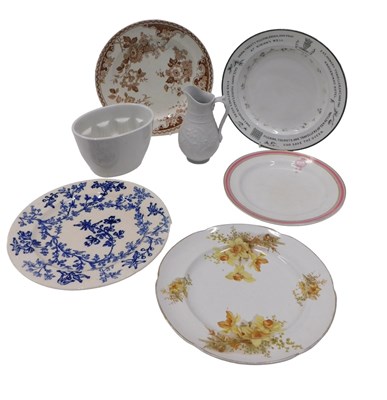 Lot 618 - A collection of Belleek pottery, to include...