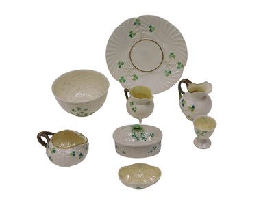 Lot 632 - Various Belleek Shamrock pattern items, to...