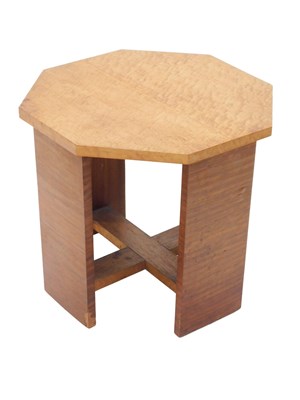 Lot 699 - An Art Deco maple occasional table, the...