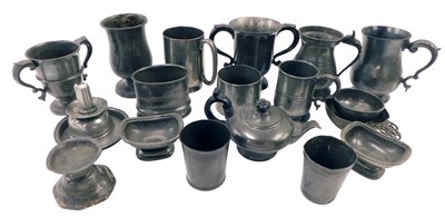 Lot 185 - A quantity of 19thC and later pewter, to...