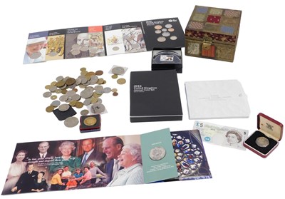 Lot 447 - A quantity of coins, to include 2007 Diamond...