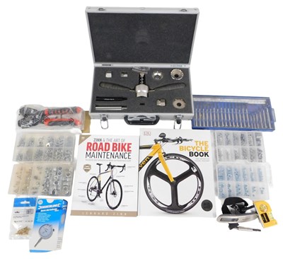 Lot 75 - Cycle tools and books, including Zinn and the...