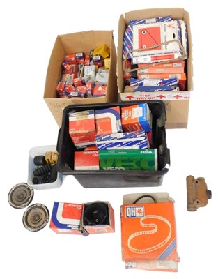 Lot 86 - Automotive parts, including Unipart...