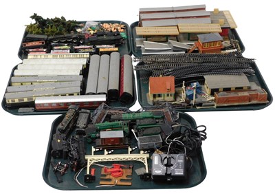 Lot 330 - Airfix 00 gauge locomotives, coaches, wagons,...