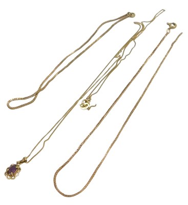 Lot 419 - A group of partial 9ct gold neckchains,...