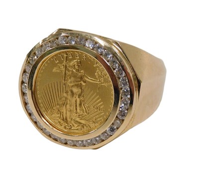 Lot 94 - A gentlemen's signet ring, set with 24ct gold...