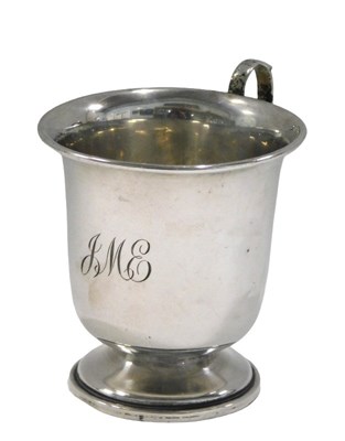 Lot 237 - A George V silver cup, by Roberts & Dore...