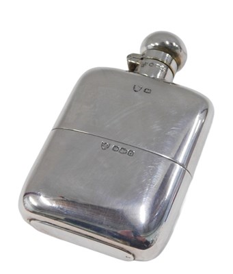 Lot 248 - A George V silver hip flask, by G&JW Hawksley,...