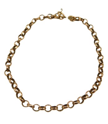 Lot 82 - A 9ct gold curb link bracelet, 20cm long, 1.5g....