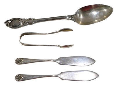 Lot 306 - A Victorian silver preserve spoon, by John...