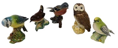 Lot 490 - Various Beswick birds, Chaffinch 991, 7cm high,...