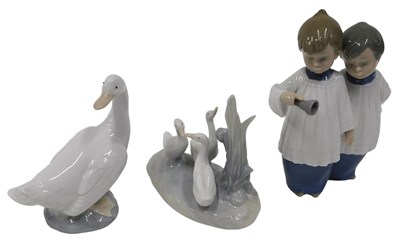 Lot 521 - Various Nao figures, goose, another figure...