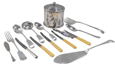 Lot 411 - Various silver plated ware, 20thC serving...
