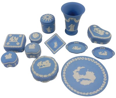 Lot 548 - Various Wedgwood blue Jasperware, diamond...