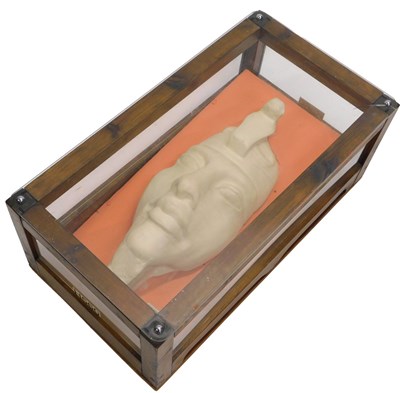 Lot 648 - An Ahkenaten Egyptian model head, in a pine...