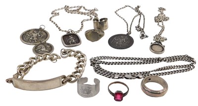 Lot 690 - A quantity of silver and other costume...
