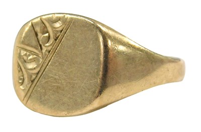 Lot 664 - A 9ct gold signet ring, the oval ring head,...