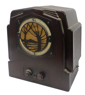 Lot 923 - An EK Cole Limited Ekco Bakelite type RS3...