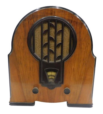 Lot 930 - A mid-20thC walnut cased vintage Philips...