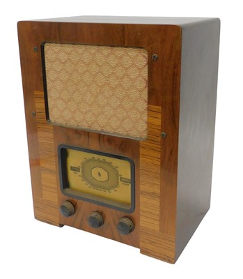 Lot 941 - A mid 20thC walnut cased AC Wartime Civilian...