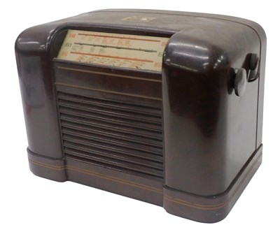Lot 943 - A mid-20thC Bakelite cased HMV radio, 30cm...