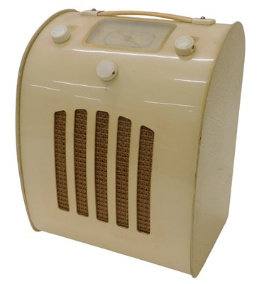 Lot 962 - A mid 20thC ivory coloured Ever Ready model...