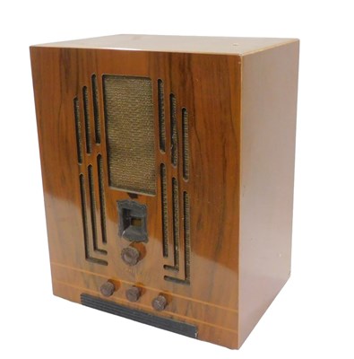 Lot 973 - A mid 20thC walnut cased Westinghouse style...