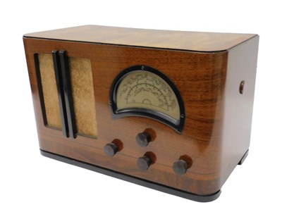Lot 991 - A mid 20thC walnut cased HMV brand 360 radio,...