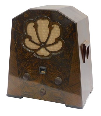 Lot 879 - A mid 20thC walnut Art Deco cased radio,...