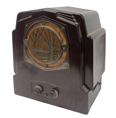 Lot 889 - A mid-20thC Art Deco Ekco SH25 1930s Bakelite...