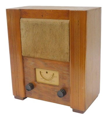 Lot 901 - A mid 20thC walnut cased Civilian utility...