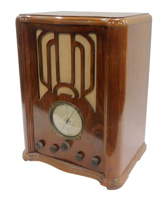 Lot 913 - A mid 20thC Ferguson table top receiver radio,...