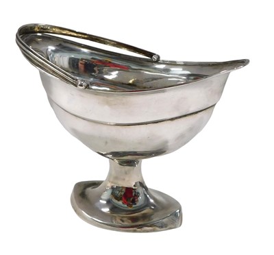 Lot 274 - An 18thC Irish silver basket, by William Bond,...